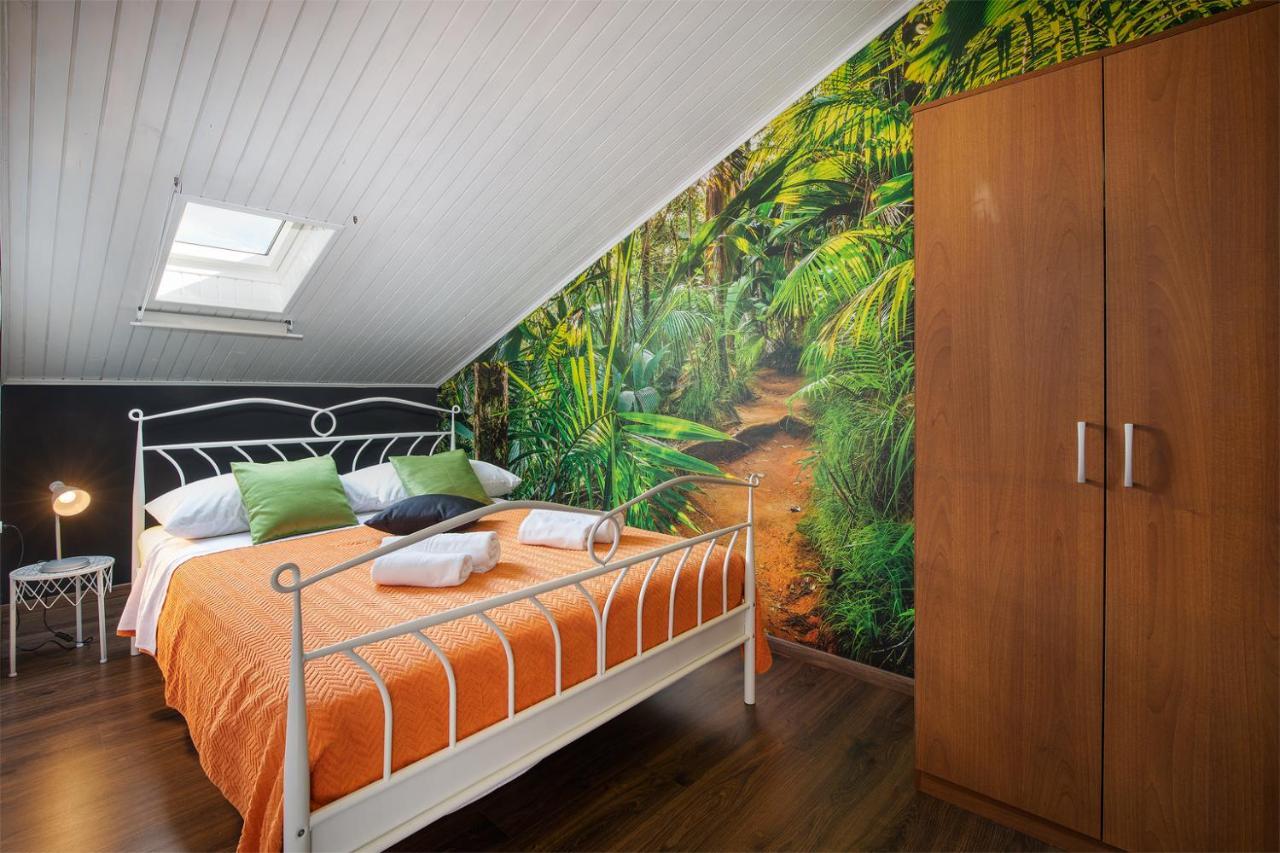 Apartman Piljan พูลา ภายนอก รูปภาพ